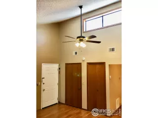 Photo #5: 964611 Listing