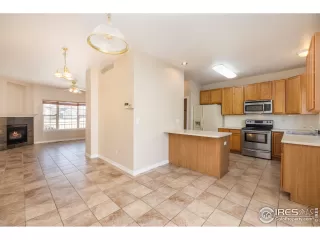 Photo #5: 964626 Listing