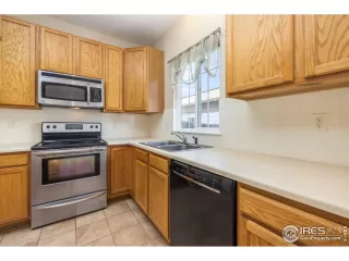 Photo #6: 964626 Listing