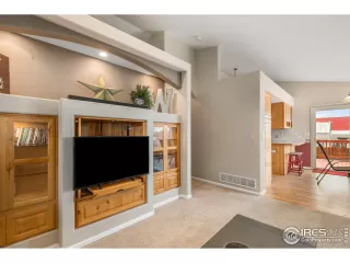 Photo #5: 964744 Listing 