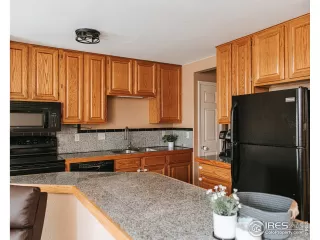 Photo #4: 964747 Listing