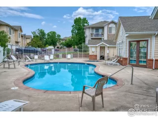 Photo #4: 964749 Listing