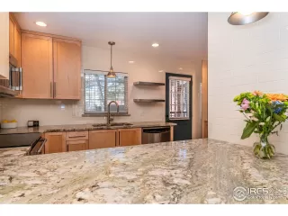 Photo #1: 964753 Listing