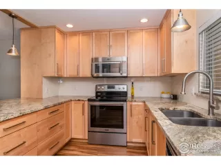 Photo #3: 964753 Listing