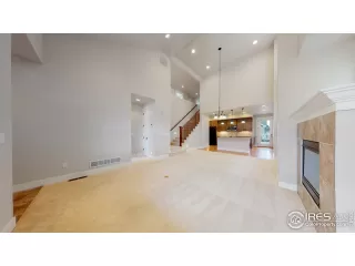 Photo #3: 964793 Listing