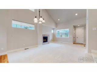 Photo #5: 964793 Listing