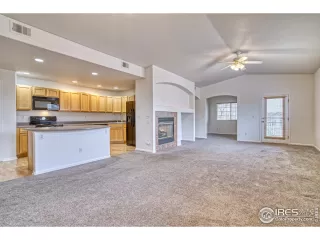 Photo #4: 964796 Listing