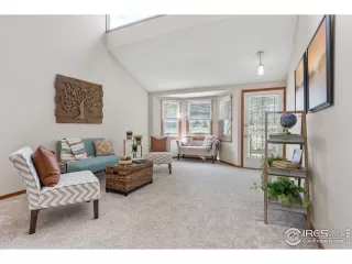 Photo #3: 964828 Listing