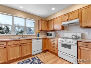 Photo #4: 964841 Listing