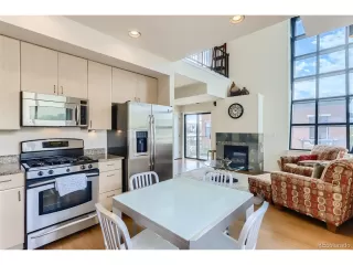 Photo #6: 9648642 Listing 