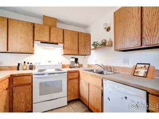 Photo #3: 964870 Listing