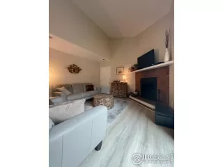 Photo #2: 964953 Listing 