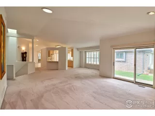 Photo #5: 965073 Listing