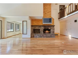 Photo #4: 965088 Listing