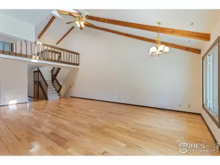 Photo #6: 965088 Listing