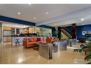 Photo #5: 965092 Listing