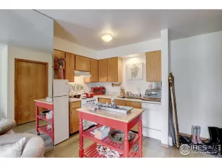 Photo #2: 965098 Listing