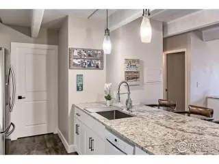 Photo #5: 965125 Listing