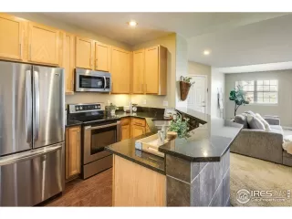 Photo #6: 965191 Listing 