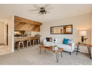 Photo #2: 965218 Listing
