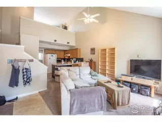 Photo #5: 965285 Listing