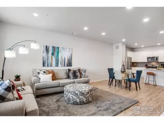 Photo #3: 965301 Listing 