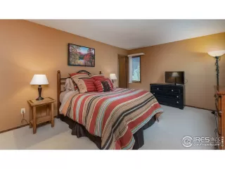 Photo #5: 965356 Listing