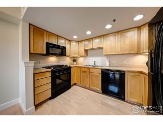 Photo #4: 965376 Listing