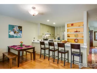 Photo #6: 965388 Listing