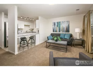 Photo #6: 965459 Listing