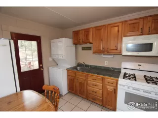 Photo #6: 965515 Listing