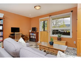 Photo #5: 965523 Listing