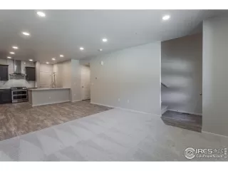 Photo #3: 965533 Listing