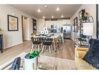 Photo #4: 965544 Listing