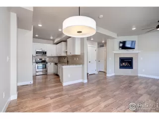 Photo #6: 965558 Listing