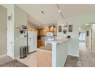 Photo #6: 965609 Listing