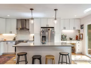 Photo #5: 965658 Listing