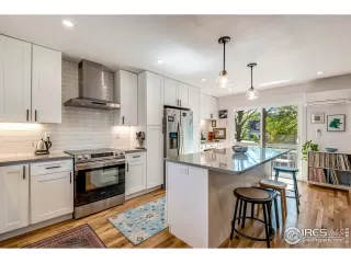 Photo #6: 965658 Listing