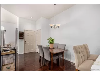 Photo #6: 9657596 Listing