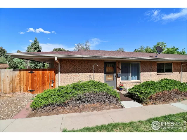 MLS: 965767 Condo For Sale