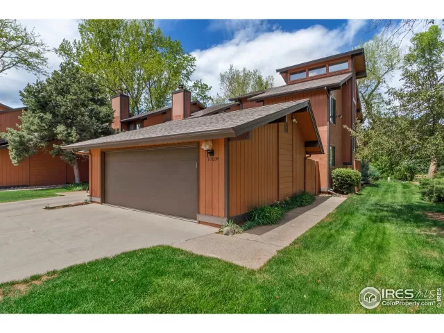 MLS: 965786 Condo For Sale