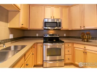 Photo #4: 965830 Listing