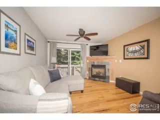 Photo #5: 965911 Listing