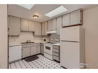 Photo #6: 965917 Listing