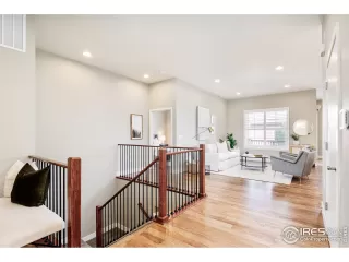 Photo #2: 965922 Listing