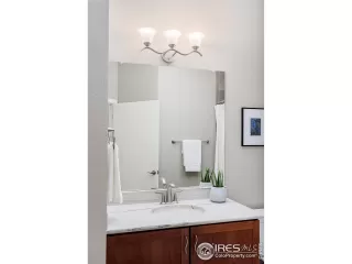 Photo #5: 965922 Listing