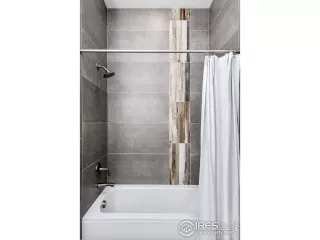 Photo #6: 965922 Listing