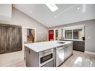 Photo #5: 965931 Listing 