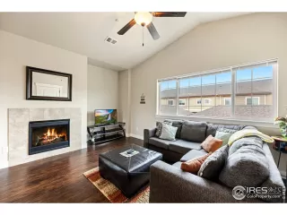 Photo #4: 965943 Listing