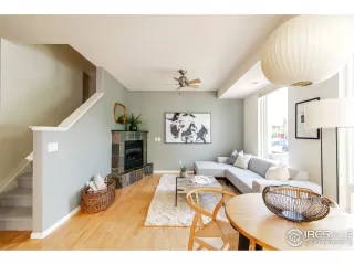 Photo #4: 965996 Listing 